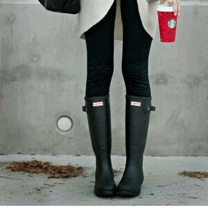 ❗️SOLD❗️Hunter boots, Navy, Tall